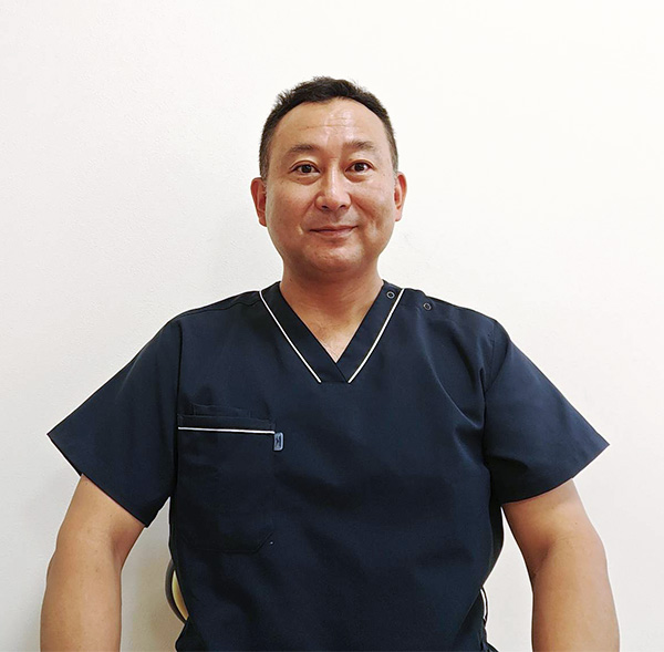院長　菅原勝人